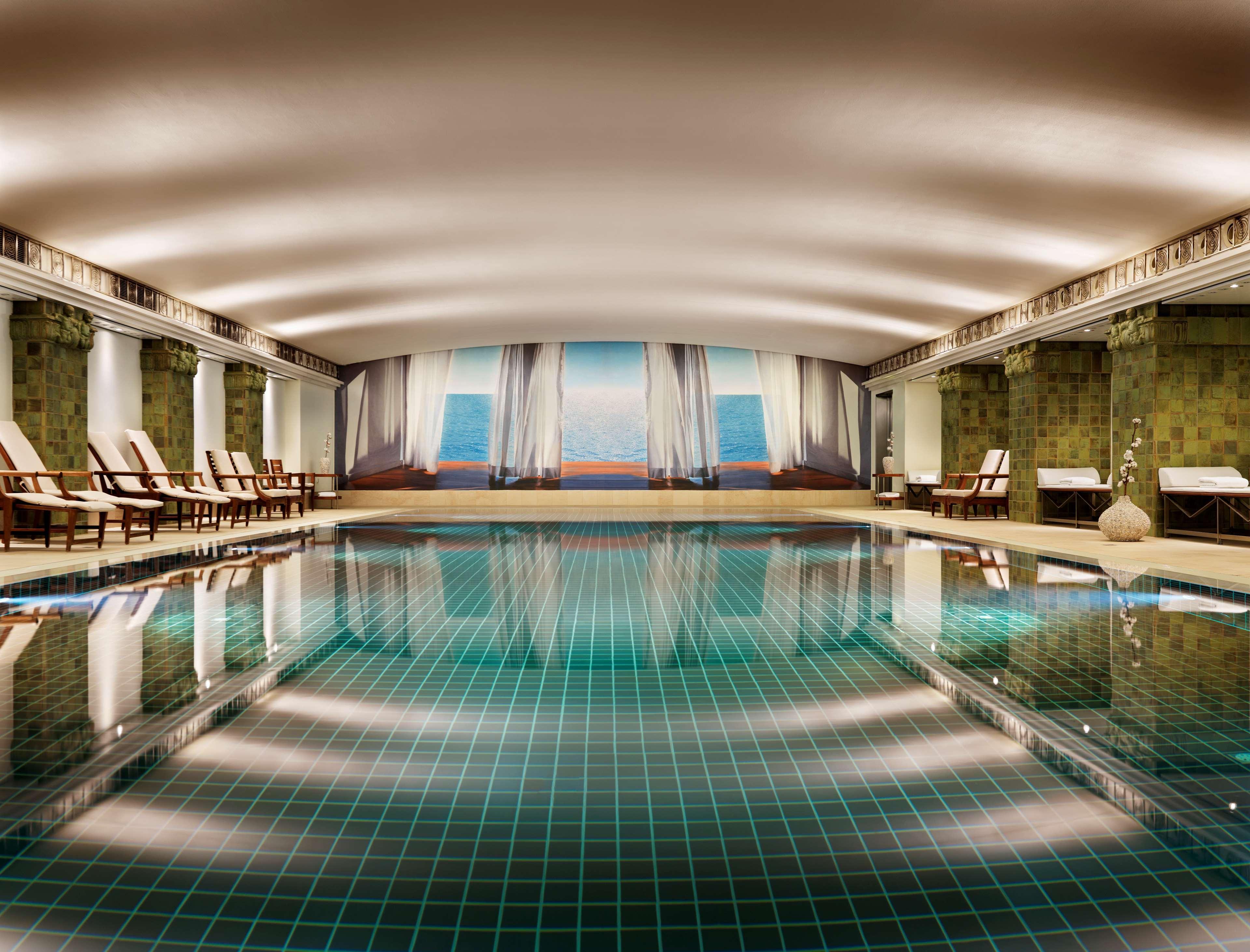 Готель Conrad Гамбург Екстер'єр фото The pool at The Spa at The Landmark